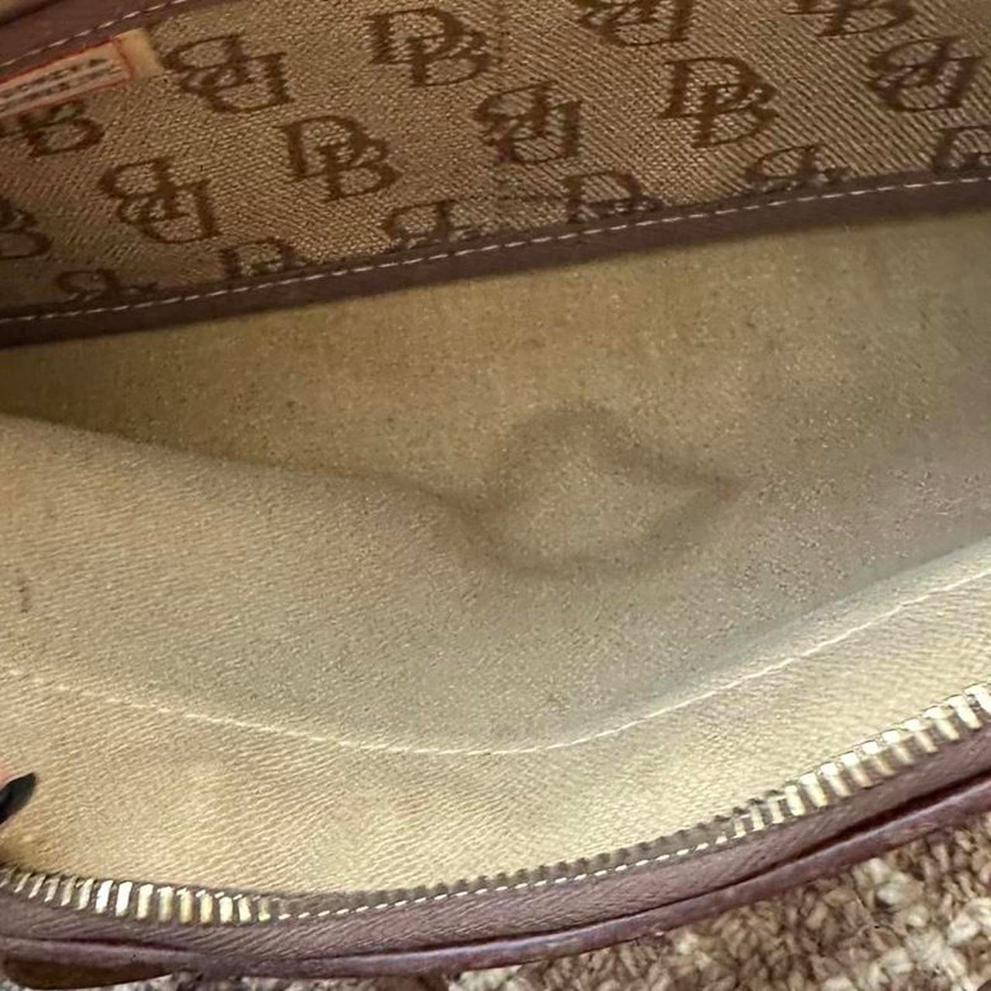 Dooney & Bourke