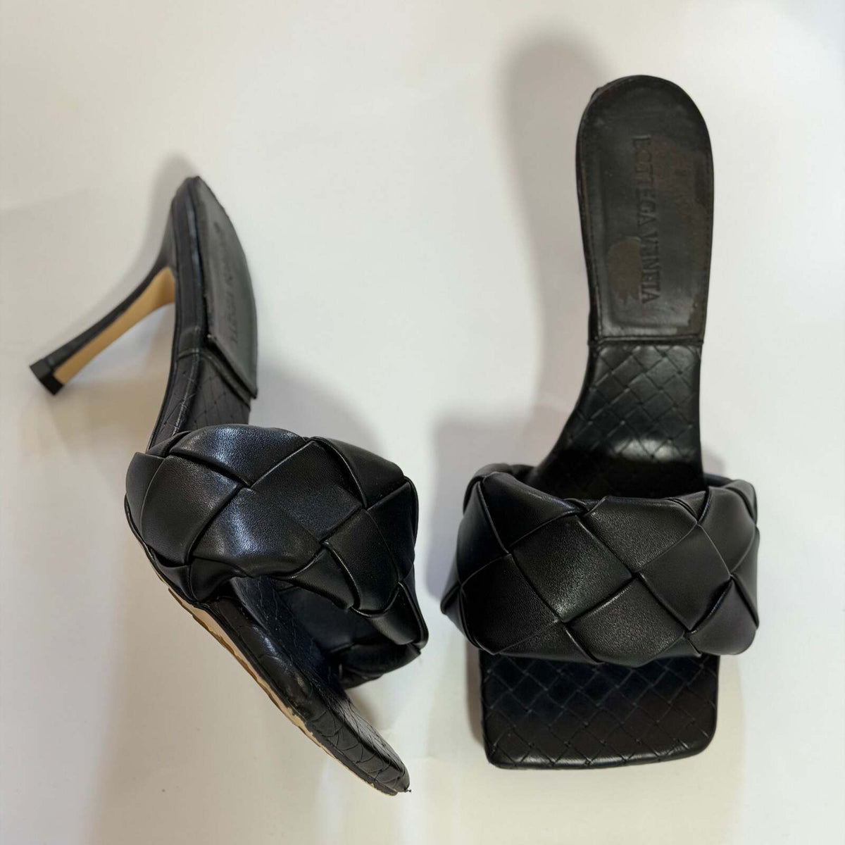 BOTTEGA Veneta