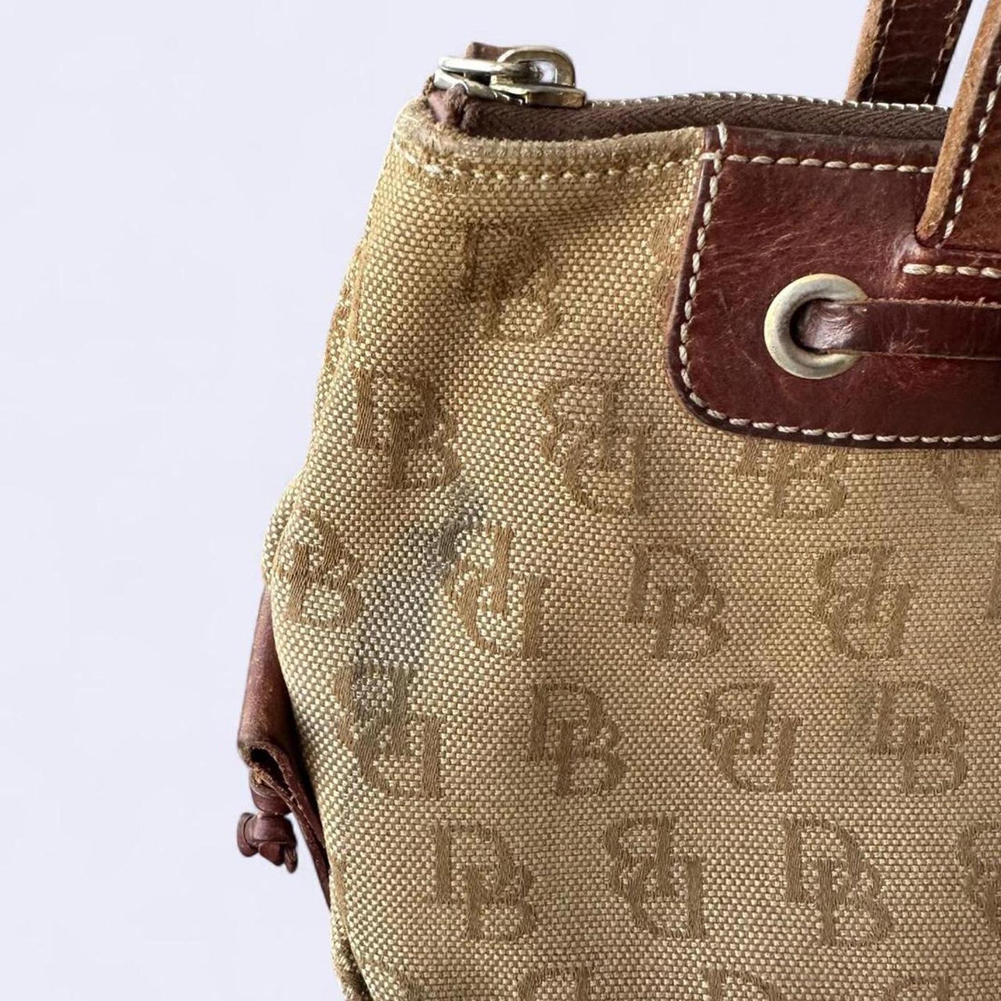 Dooney & Bourke