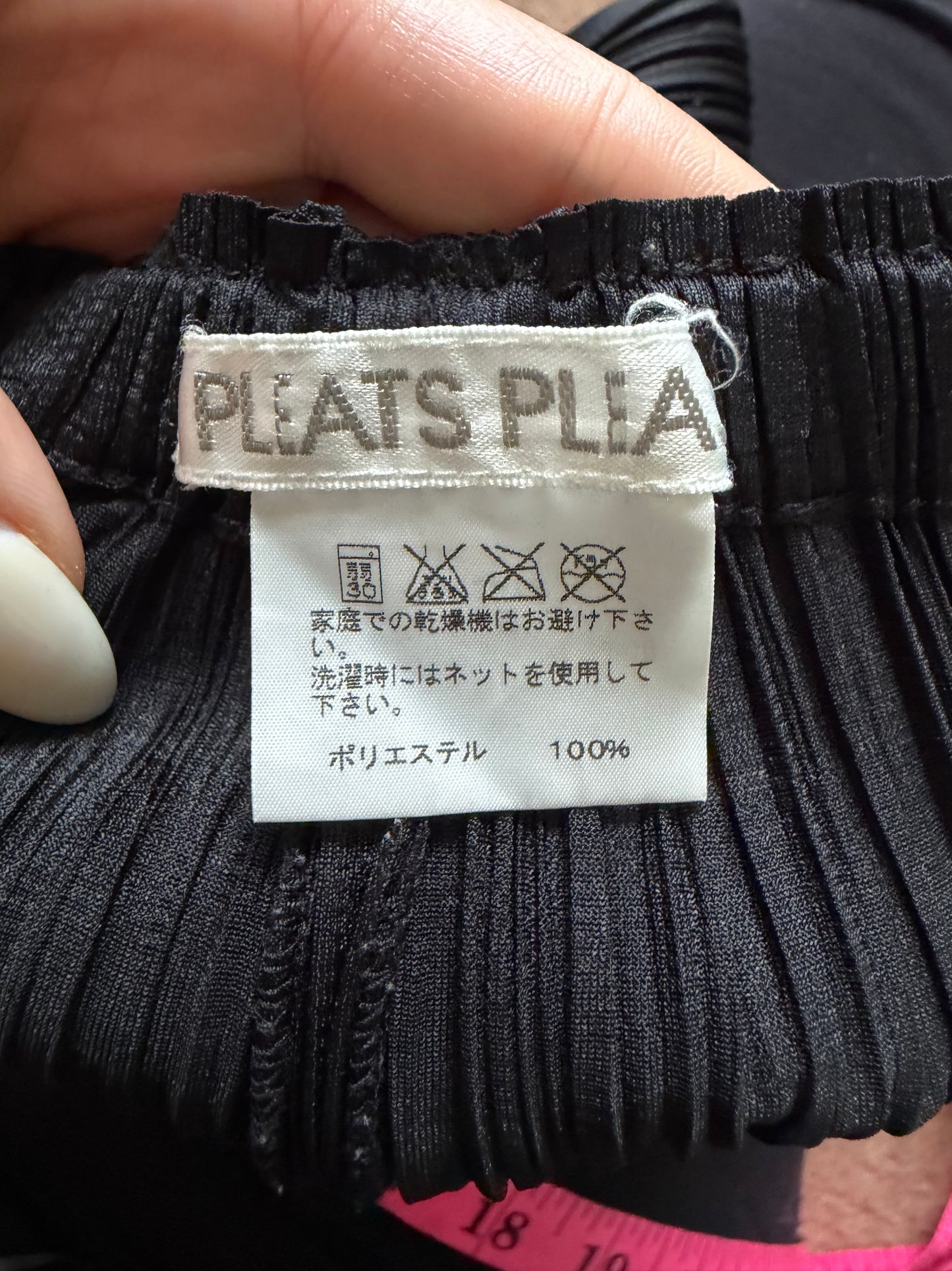 ISSEY MIYAKE Pleats Please