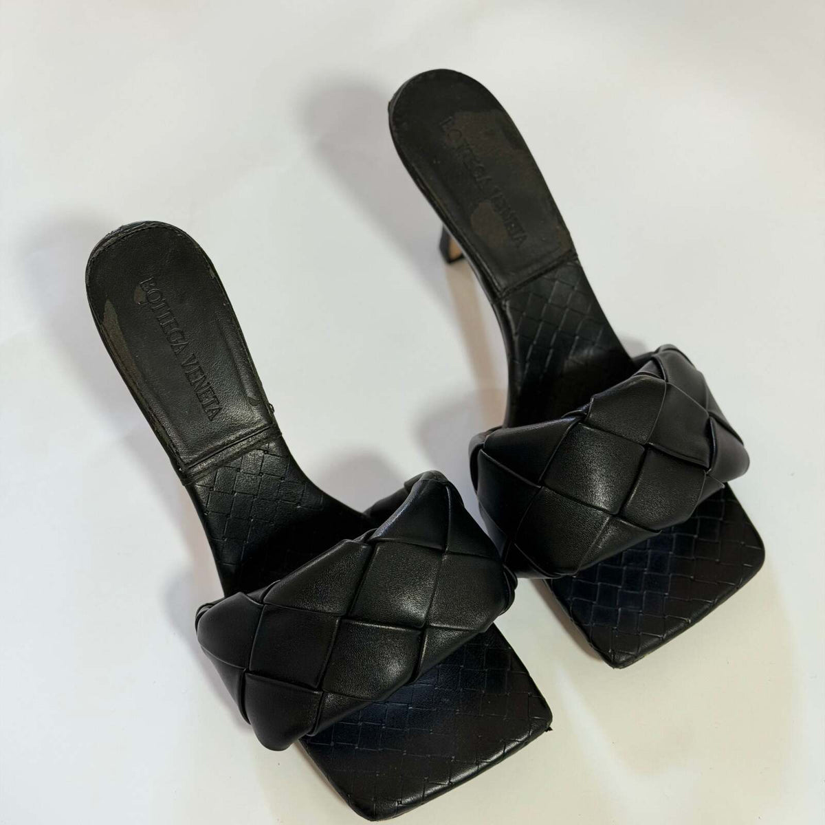 BOTTEGA Veneta