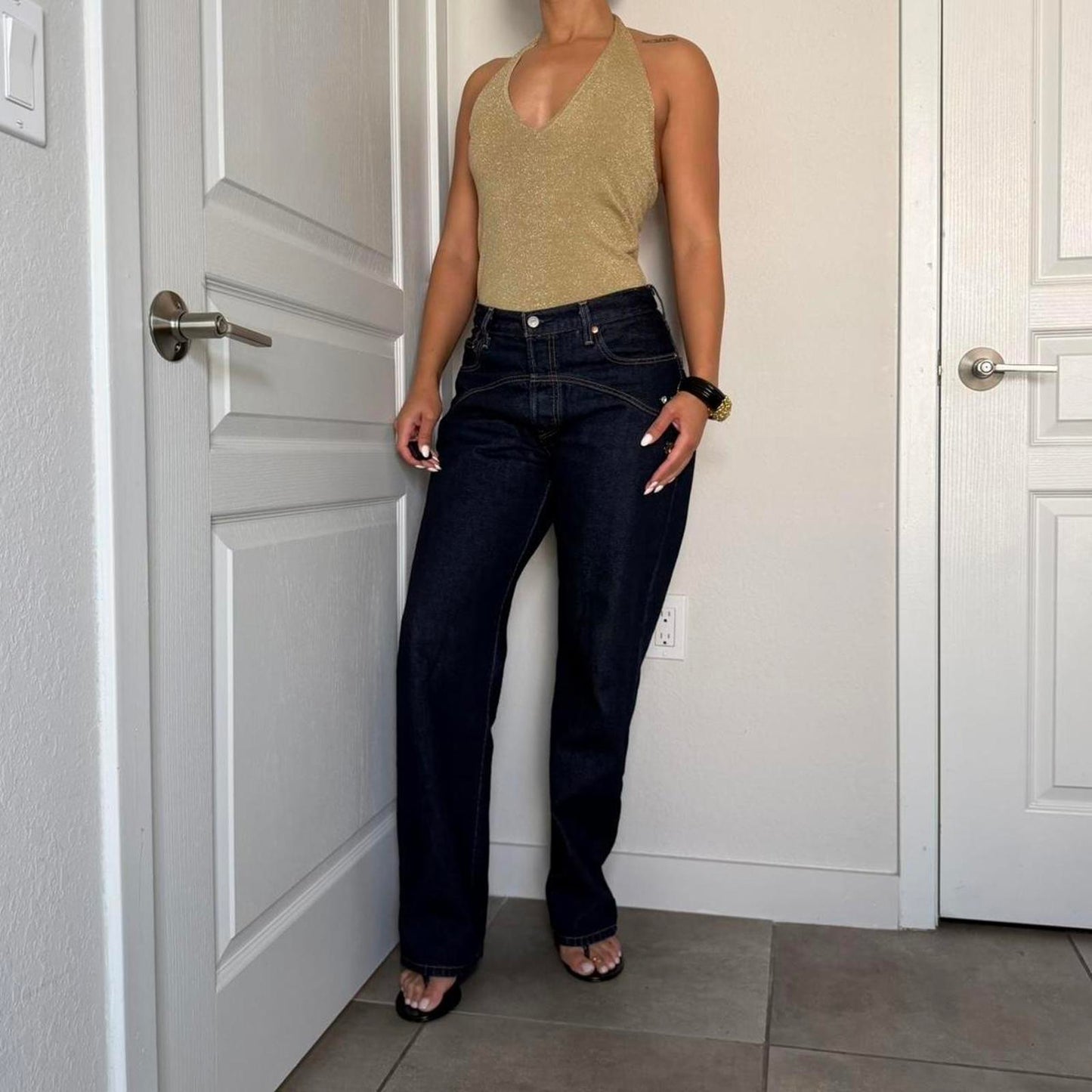 DKNY