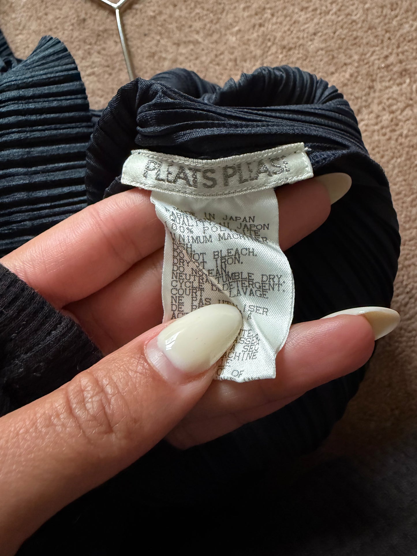 ISSEY MIYAKE Pleats Please