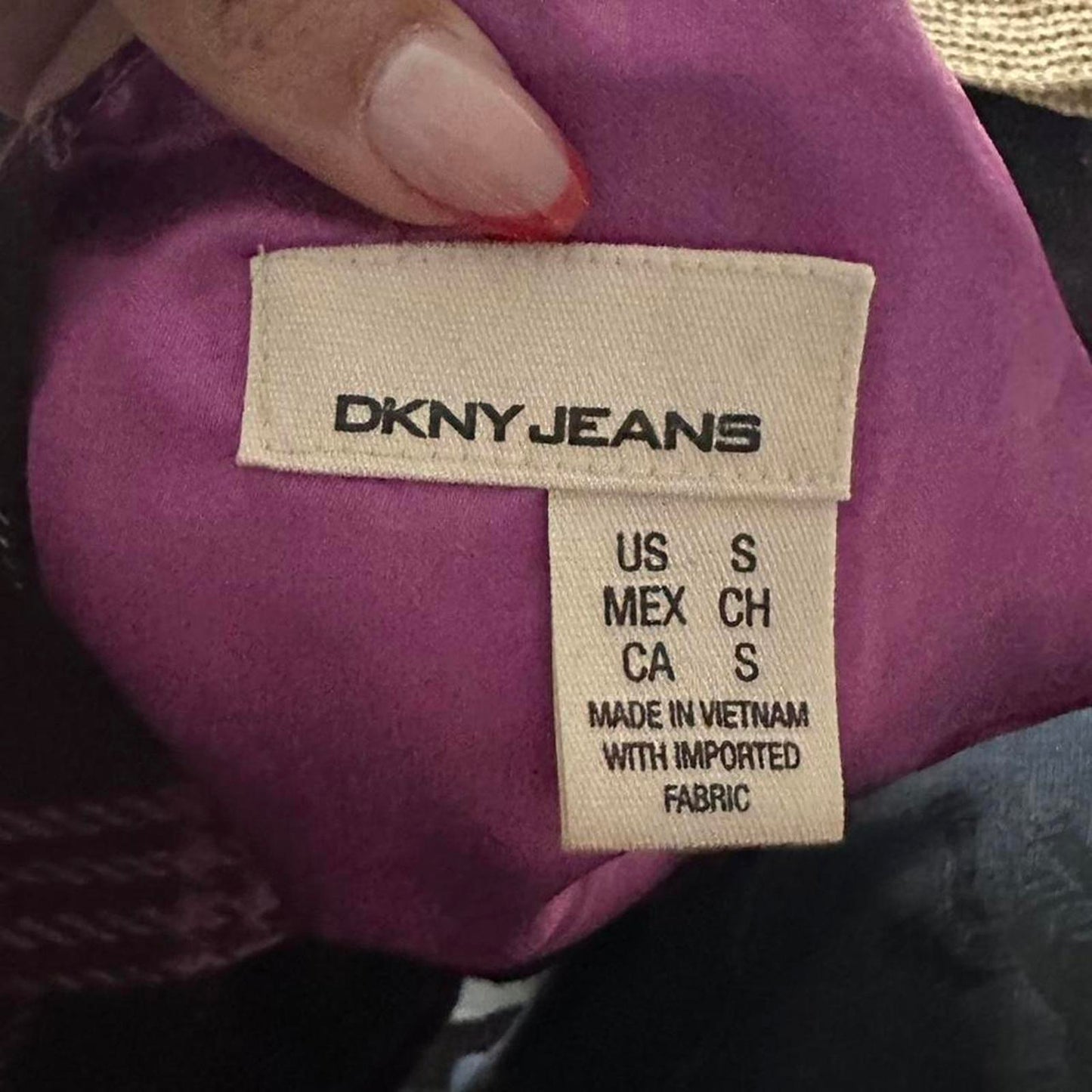 DKNY