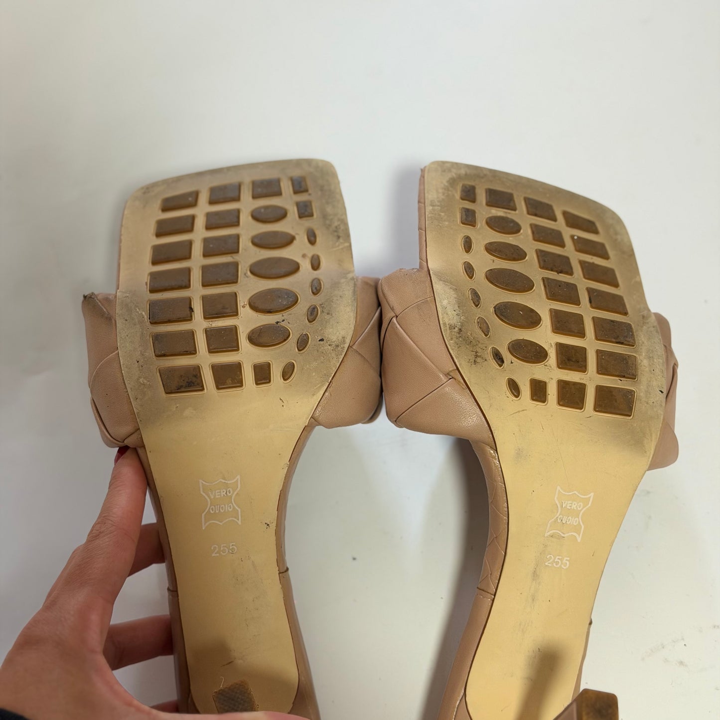 BOTTEGA Veneta