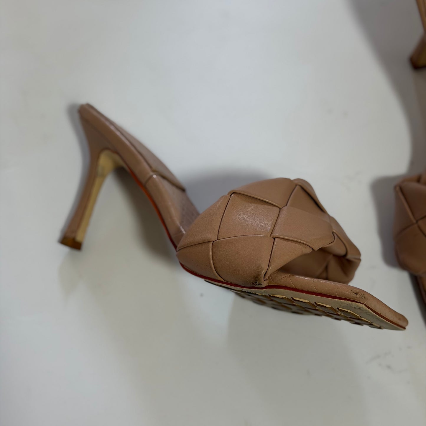 BOTTEGA Veneta