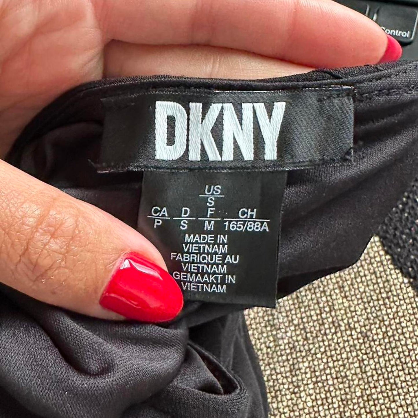 DKNY